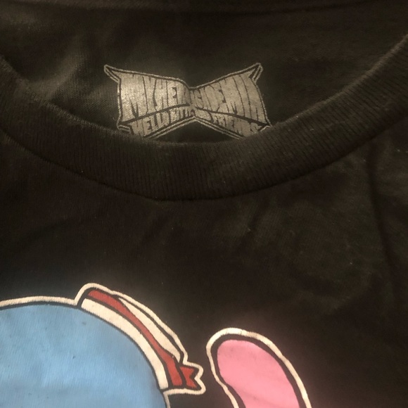 Hello kitty and friends T-shirt. - Picture 3 of 3